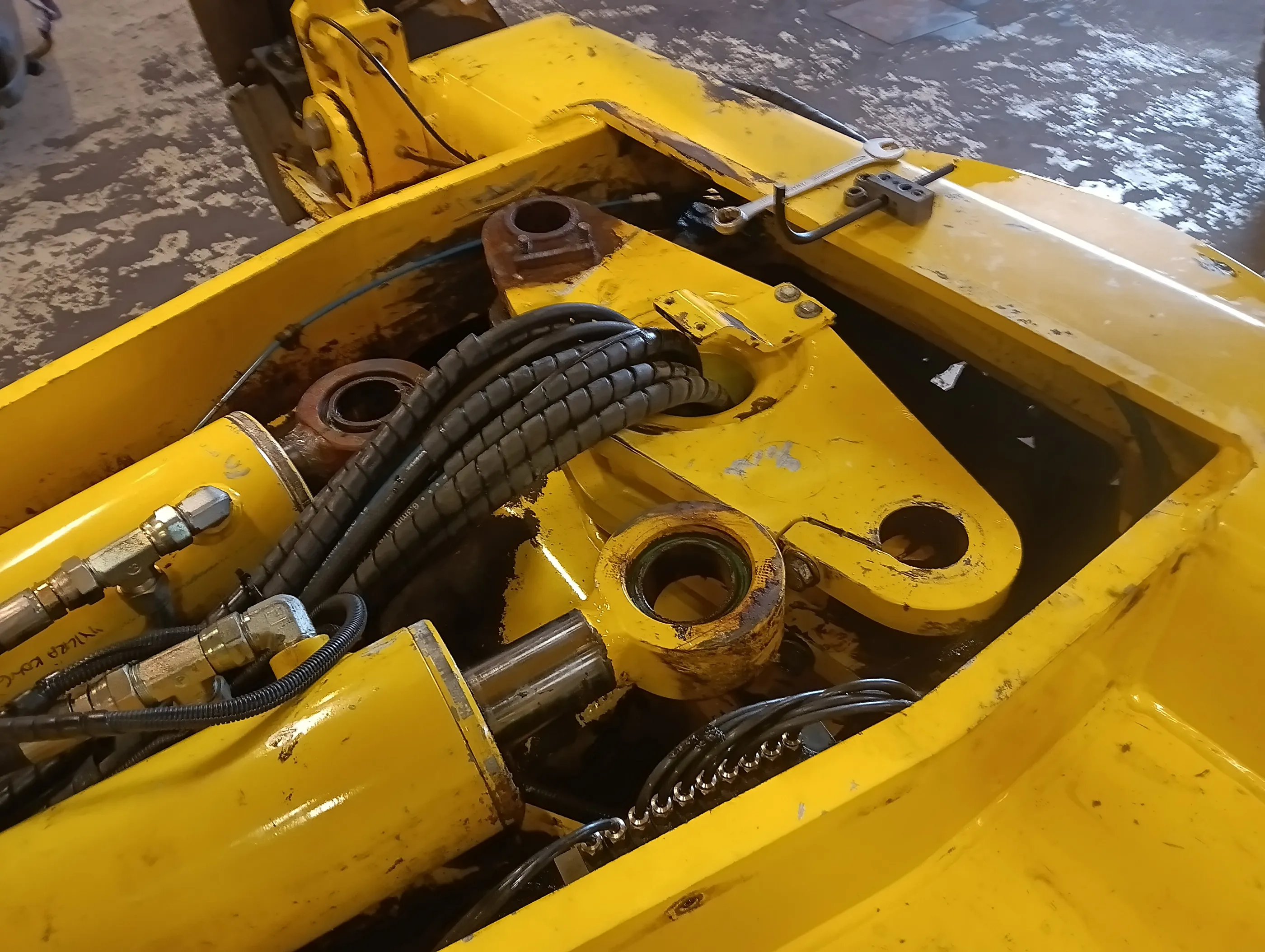 Keltainen kone lähikuva